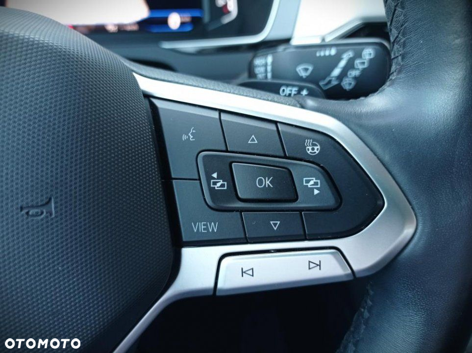 Volkswagen Passat - 19