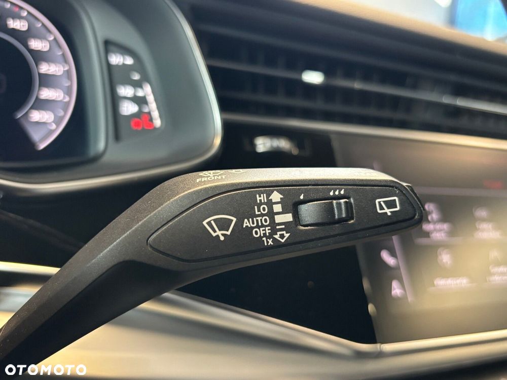 Audi Q8 - 14