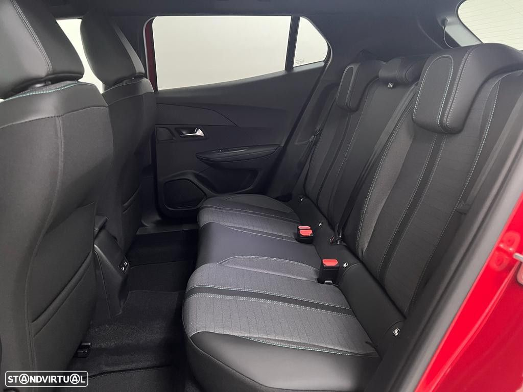 Peugeot 2008 1.2 PureTech Allure Pack - 5