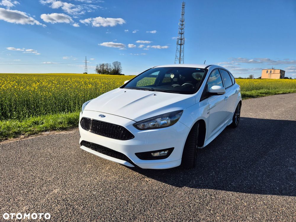 Ford Focus 1.5 EcoBlue Start-Stopp-System ST-LINE - 12