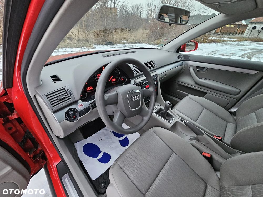 Audi A4 Avant 2.0 TDI - 17