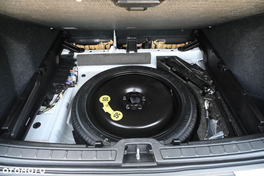 Volvo XC 40 T3 Momentum Core - 25