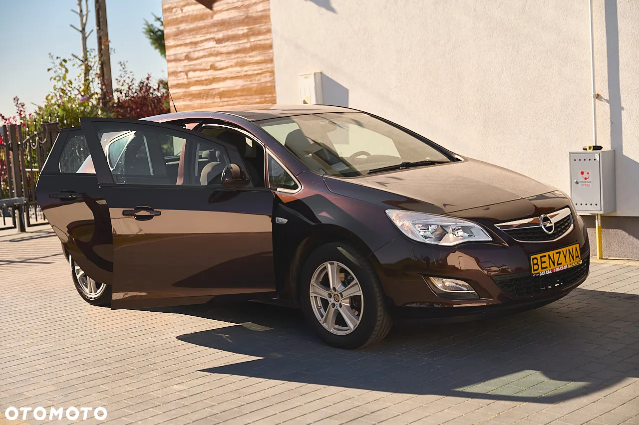 Opel Astra 1.4 EcoFLEX 150 Jahre - 40