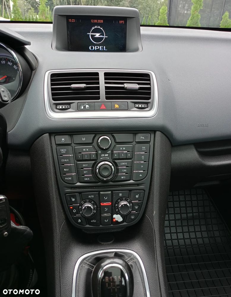 Opel Meriva - 8