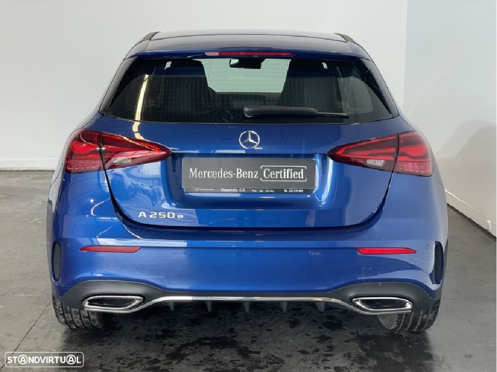 Mercedes-Benz A 250 e - 3
