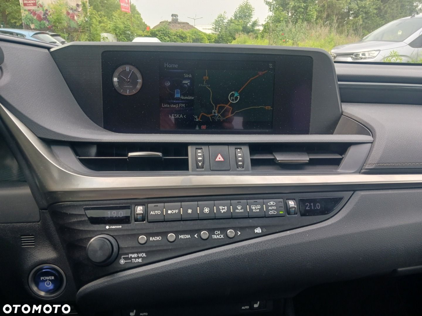 Lexus ES - 16