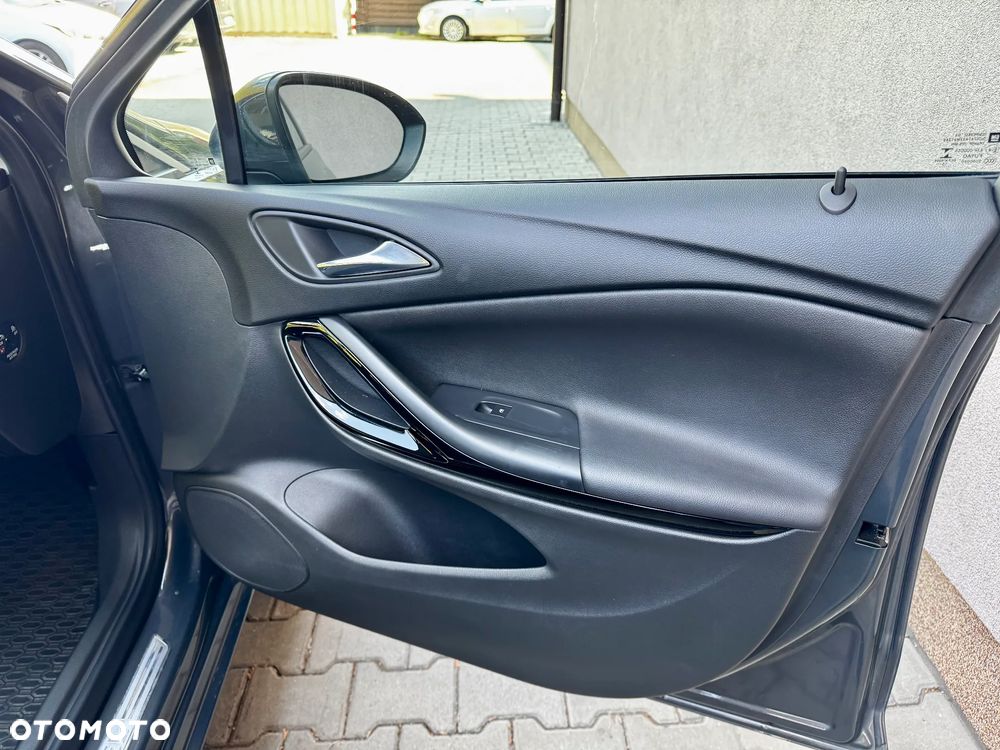 Opel Astra 1.6 CDTI Dynamic - 17
