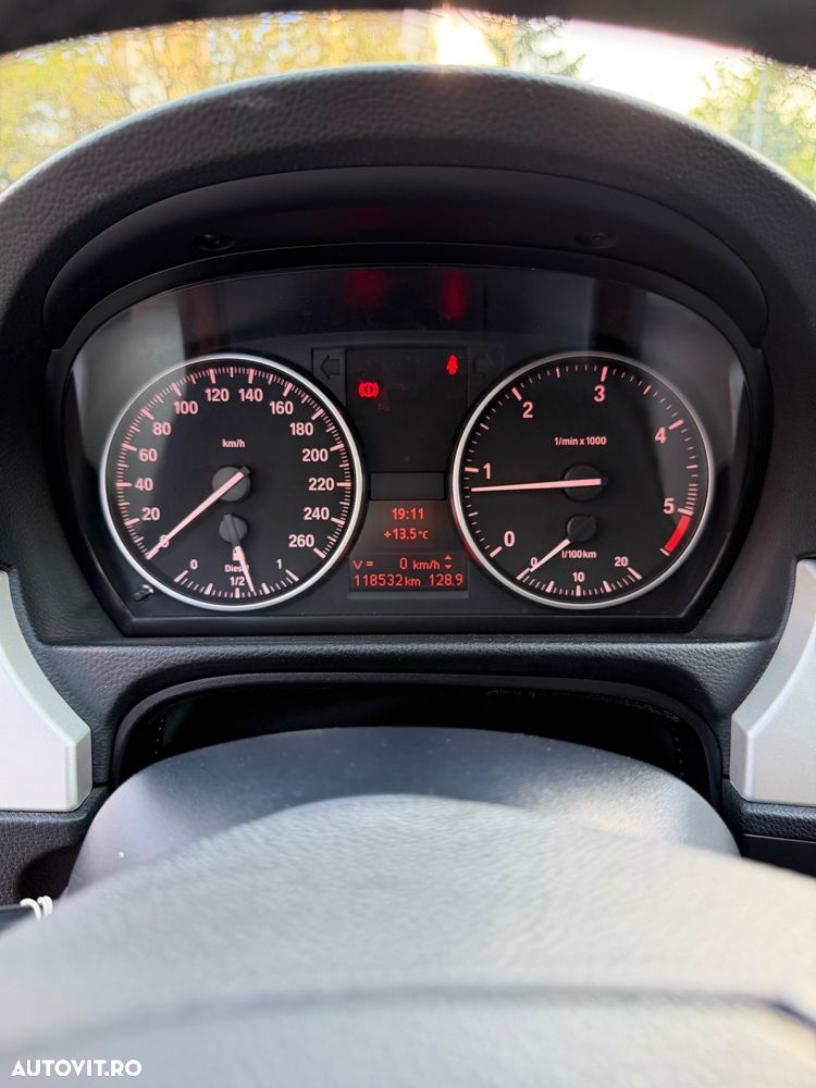 BMW Seria 3 318d - 9