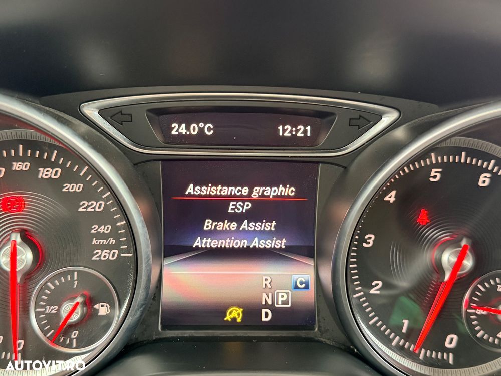 Mercedes-Benz CLA 180 - 12