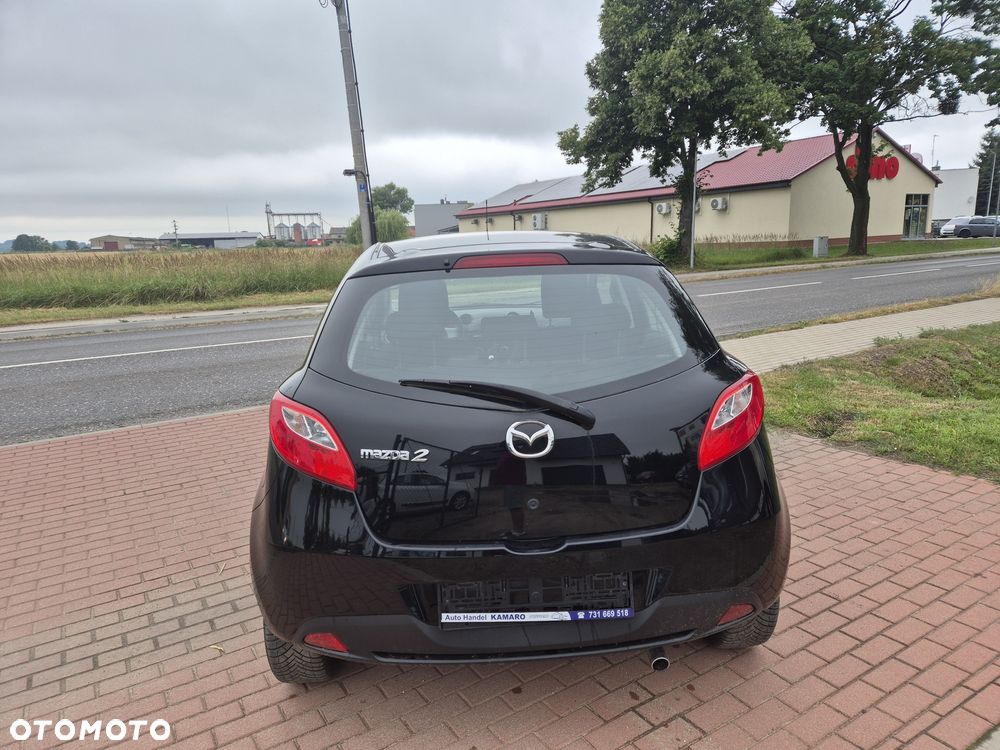 Mazda 2 - 5