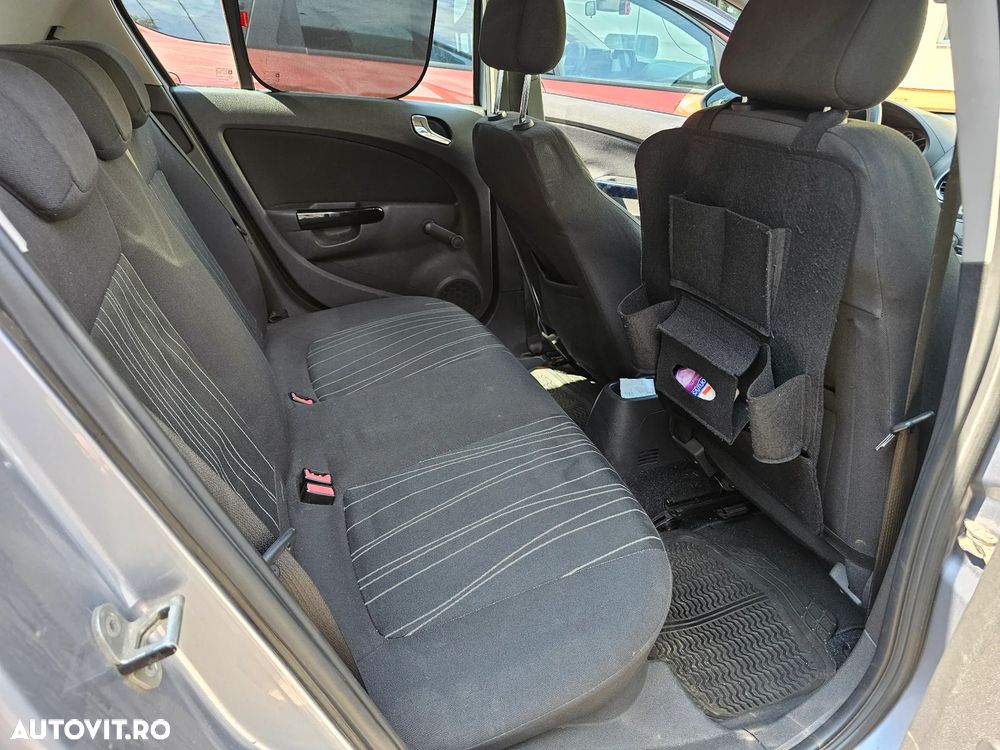 Opel Corsa 1.2i Essentia - 14
