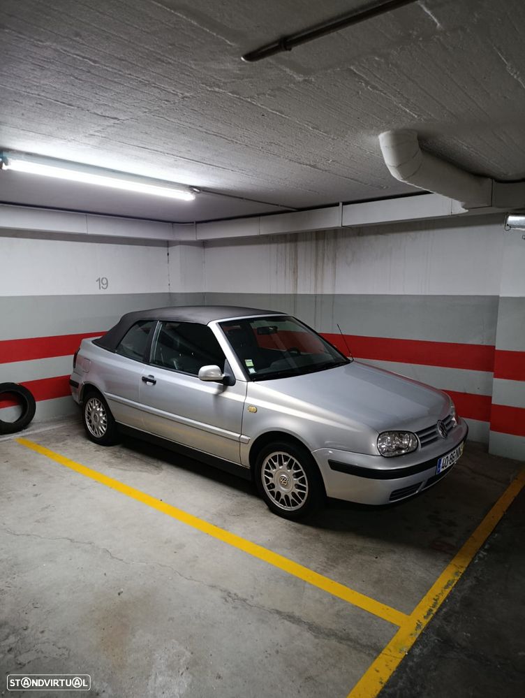 VW Golf Cabriolet 1.6 Highline - 4