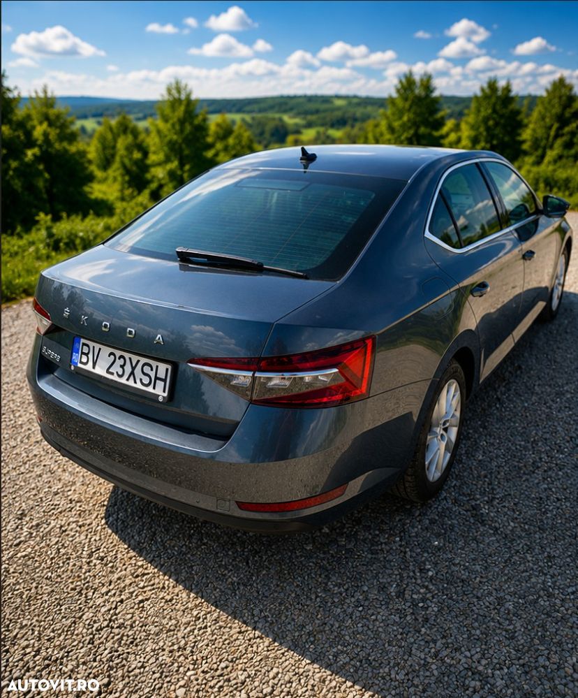 Skoda Superb 2.0 TDI Ambition - 3