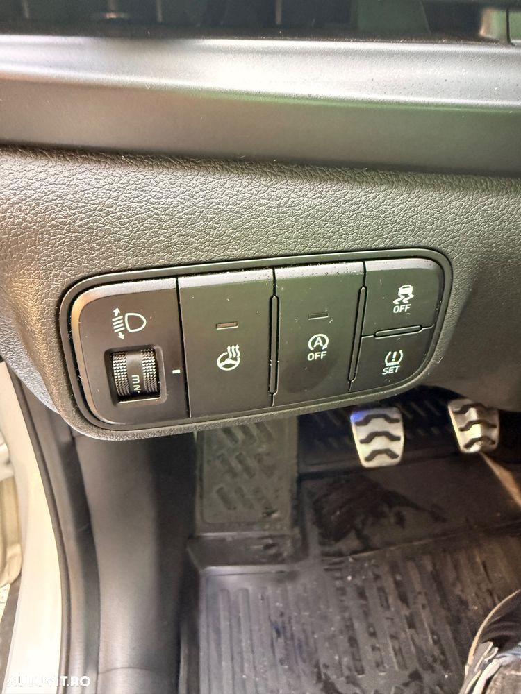 Hyundai Bayon 1.0 T-GDI M-Hybrid 100 CP 6iMT Led Line - 9