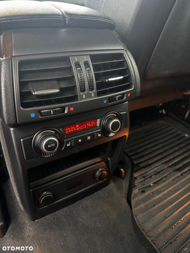 BMW X5 xDrive35i Edition Exclusive - 16