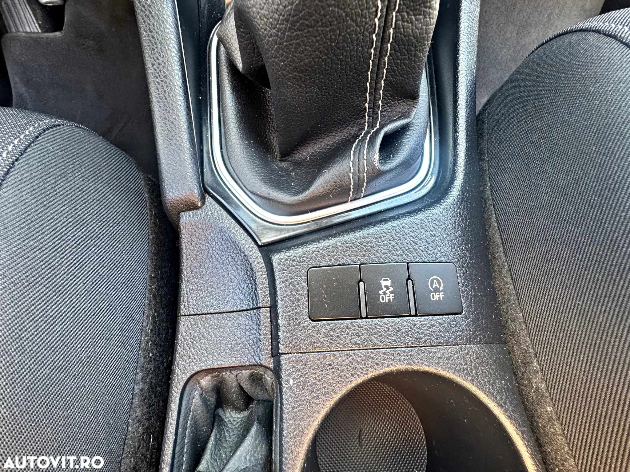 Toyota Auris 1.6 D-4D Design Edition - 15