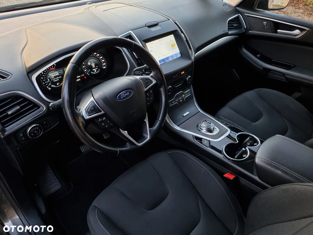 Ford S-Max 2.0 EcoBlue Titanium - 17