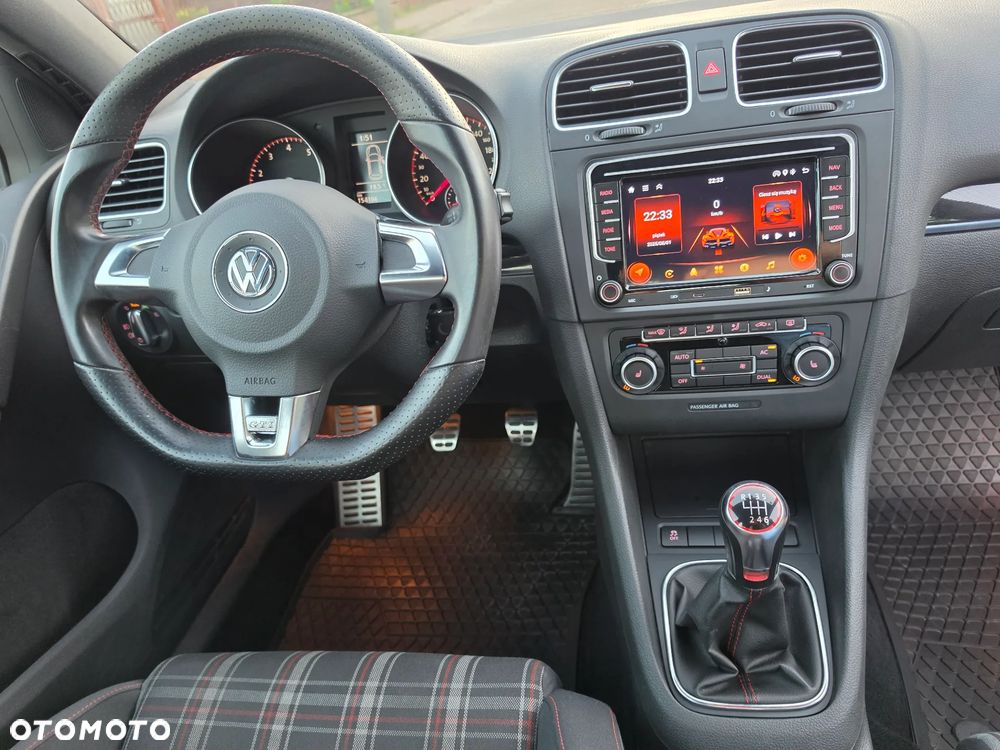 Volkswagen Golf 2.0 TSI GTI - 33