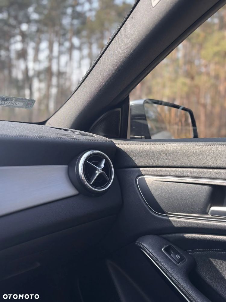 Mercedes-Benz CLA - 22