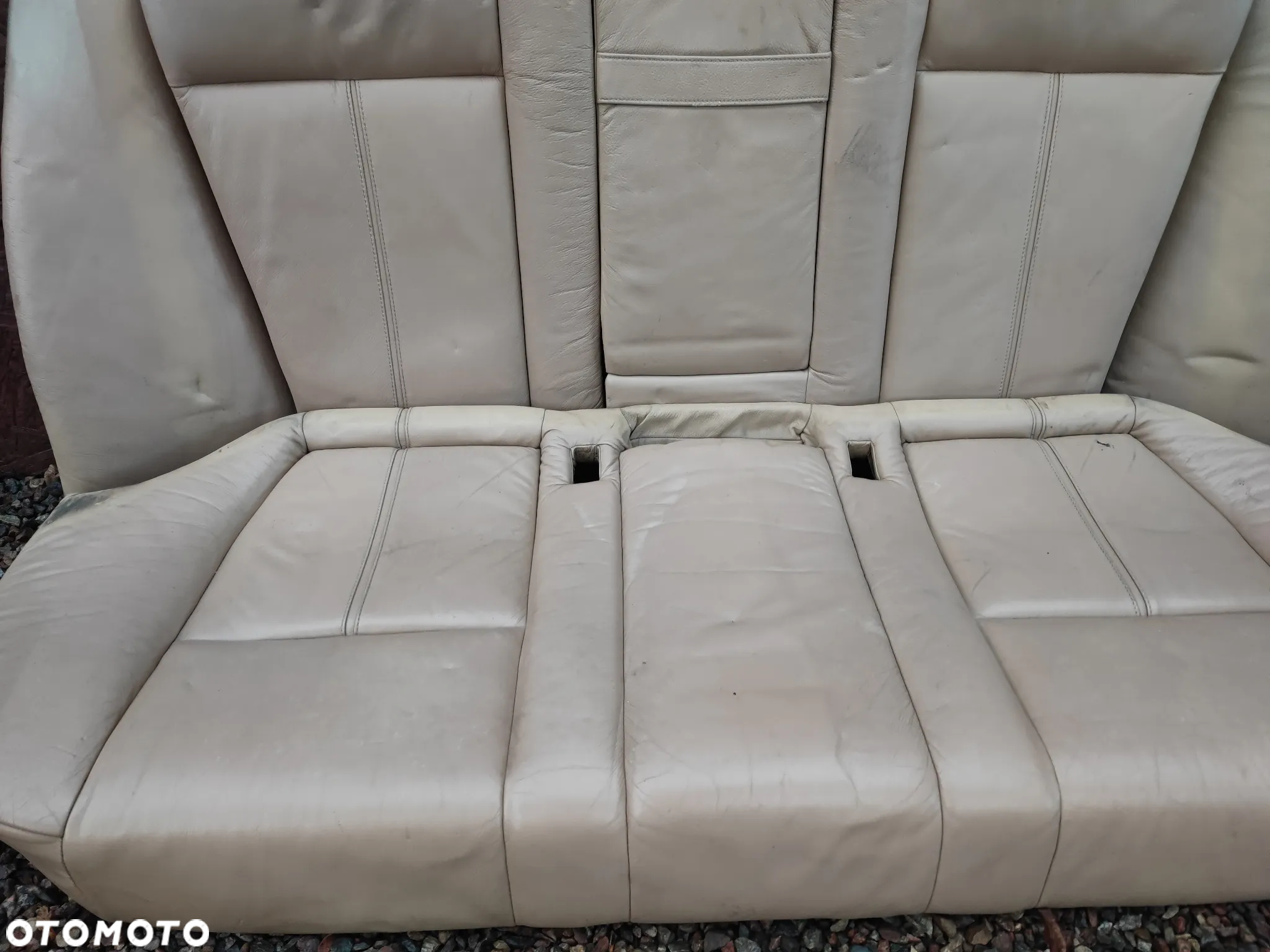 BMW E39 SEDAN ORYGINALNA KOMPLETNA KANAPA TYŁ SKŁADANA W KOLORZE BEŻOWYM / KREMOWYM / SANDBEIGE  O NR. 52 20 7 049 351 /  52 20 8 198 182 / 52 20 7 049 357 OEM - 15