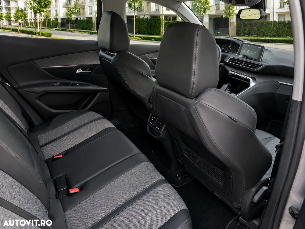 Peugeot 3008 PureTech 130 Stop & Start EAT6 Allure - 8