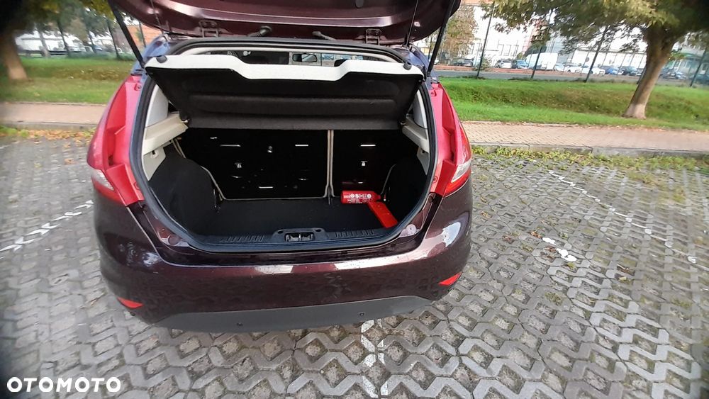 Ford Fiesta - 23