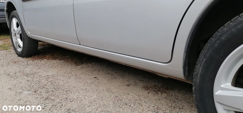 Opel Agila - 10