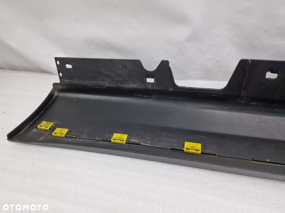 BMW E90 / E91 05- PRAWA LISTWA PROGOWA / NAKŁADKA PROGU , NR 5171-7062298 , NR AUKCJI PR433 - 13