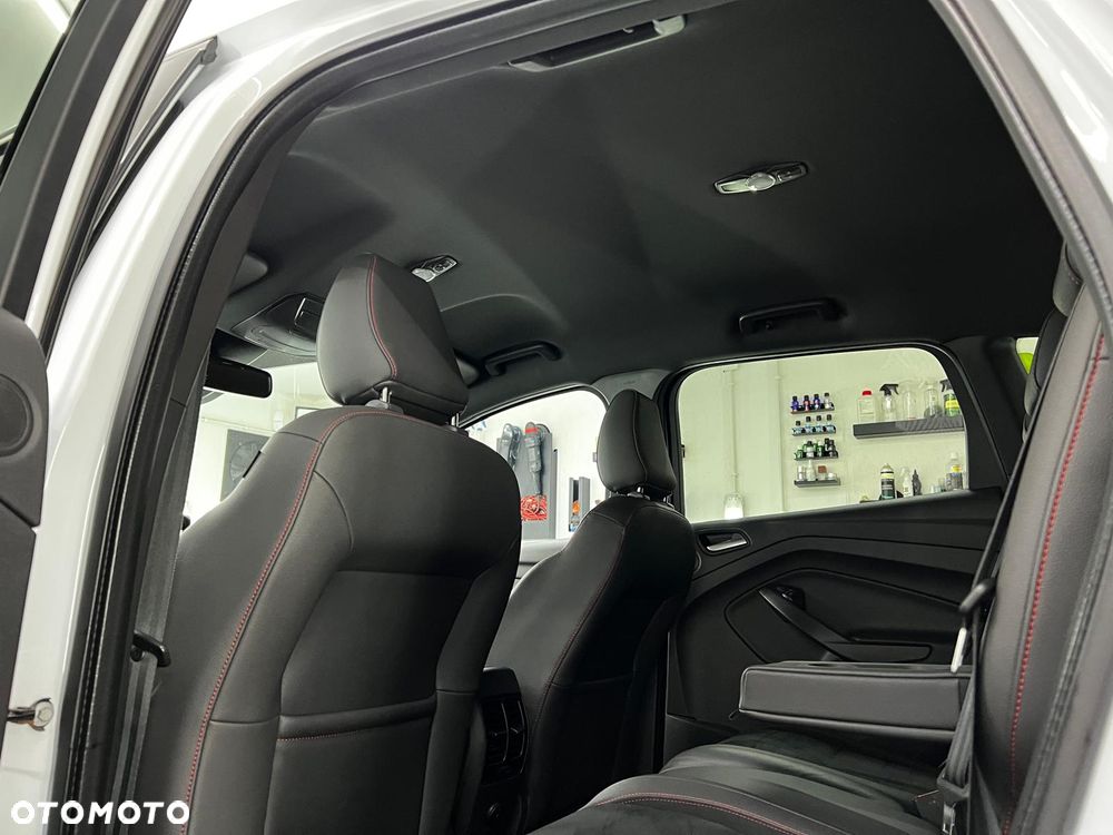 Ford Kuga - 21
