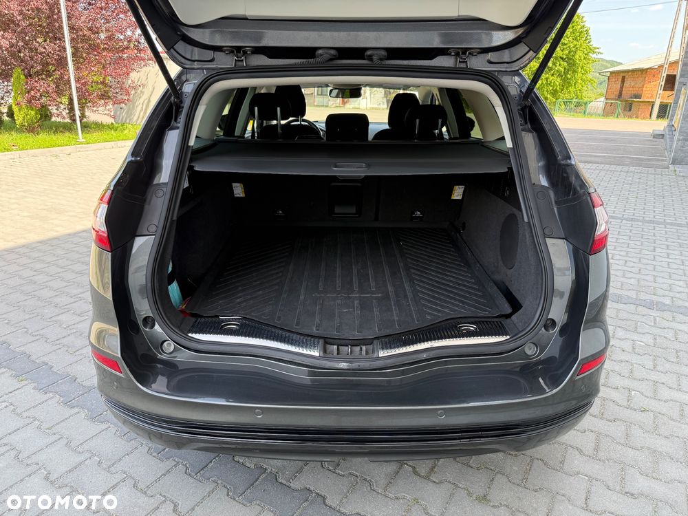 Ford Mondeo 2.0 TDCi Titanium - 17