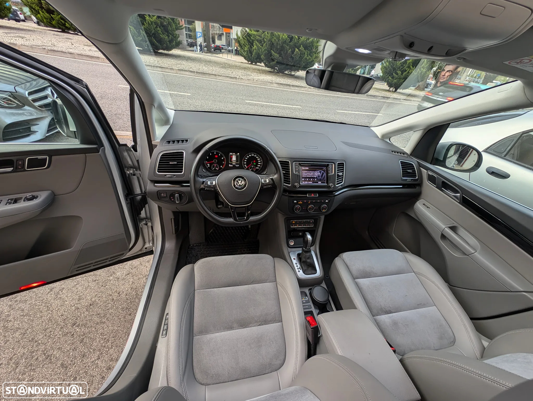 VW Sharan 1.4 TSI Highline DSG - 15