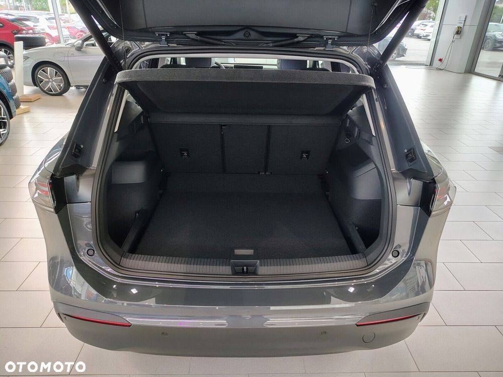 Volkswagen Tiguan - 8