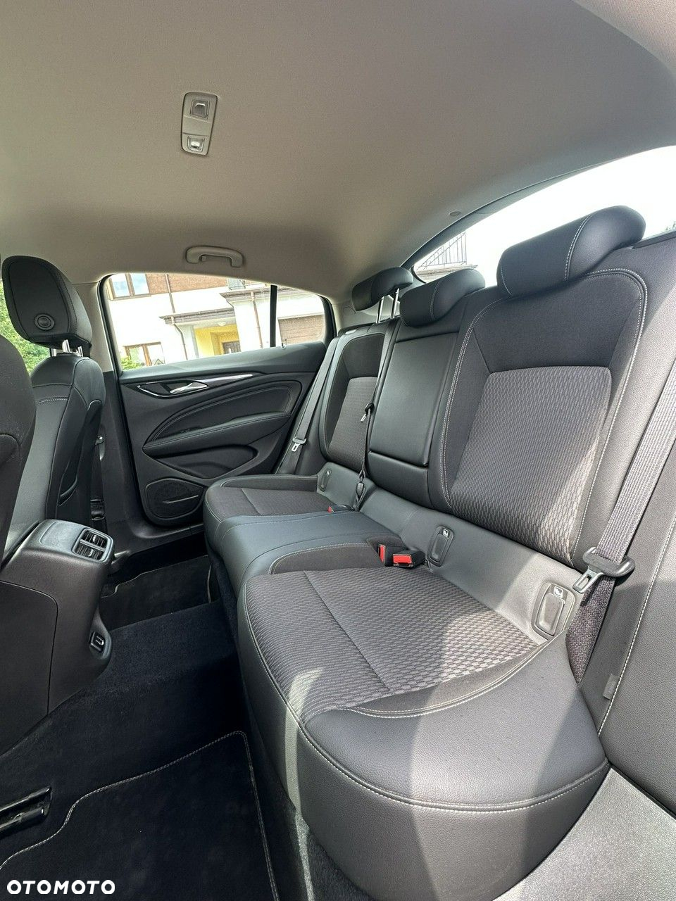 Opel Insignia - 22