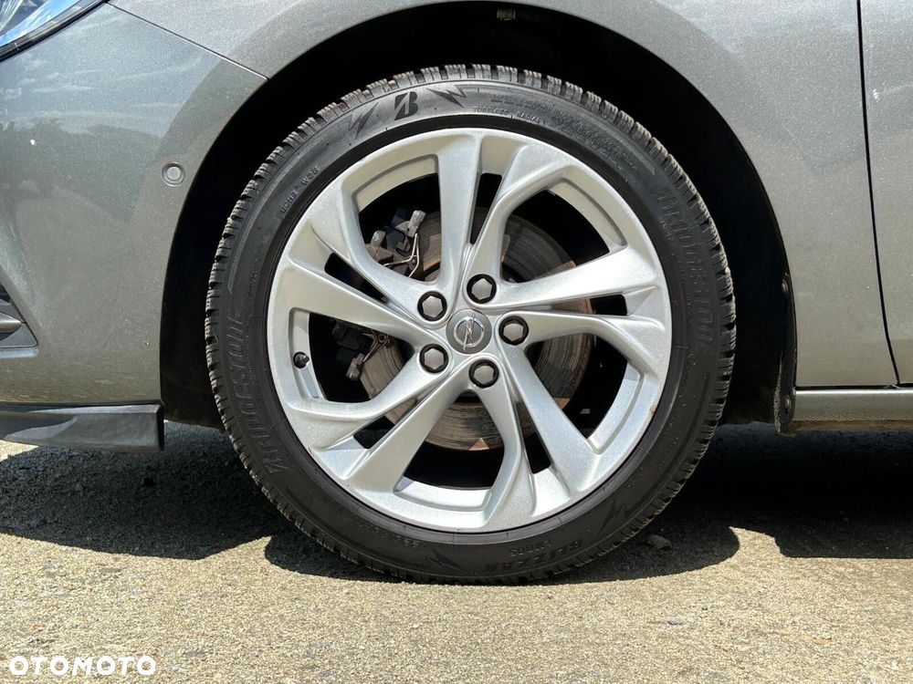 Opel Astra 1.6 T Elite S&S - 37