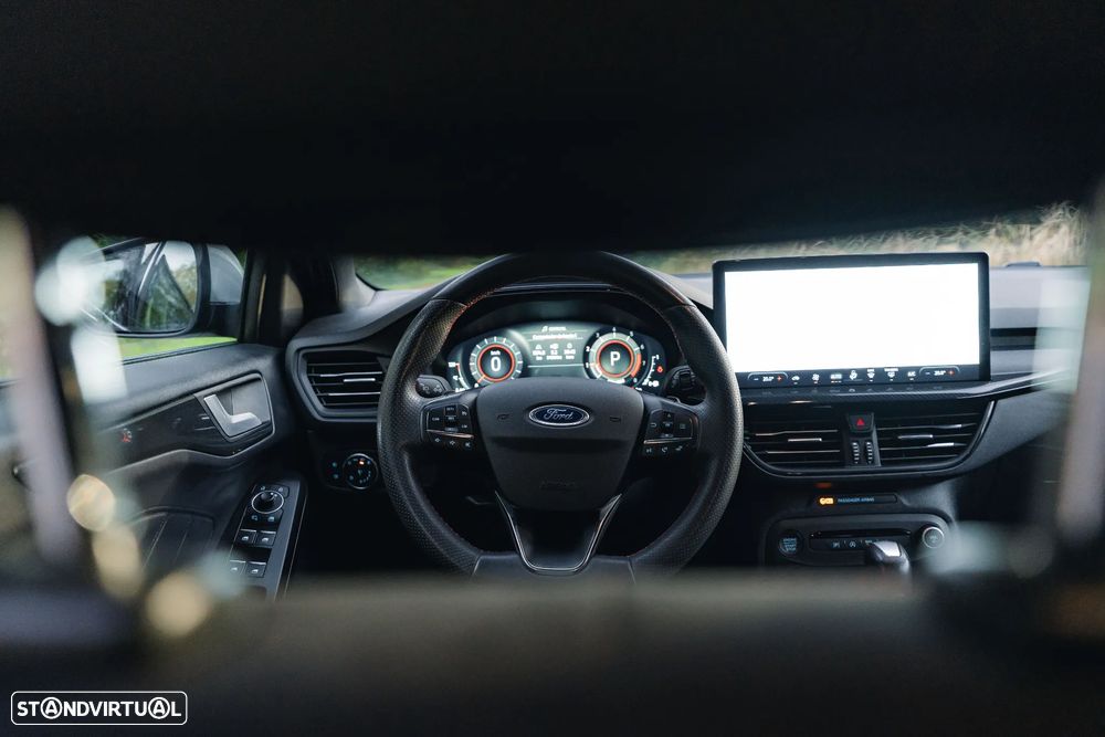Ford Focus 1.0 EcoBoost Hybrid Aut. ST-LINE - 51