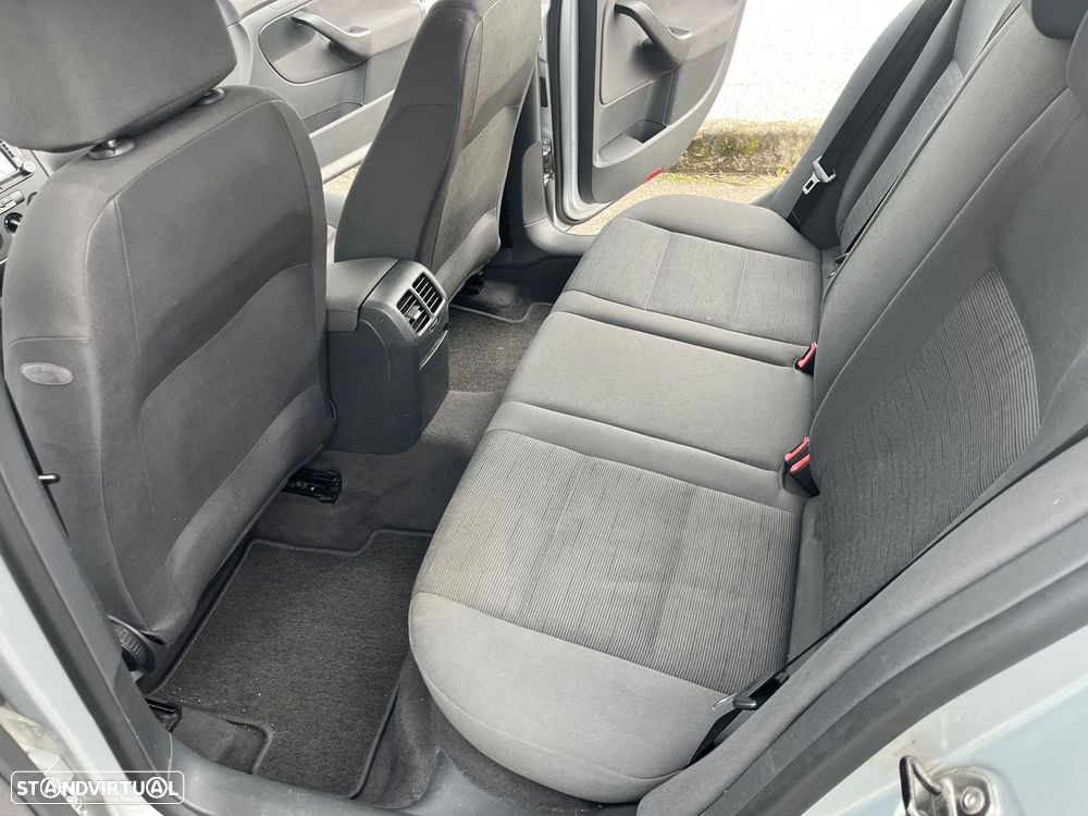 VW Golf 1.9 TDi Confortline - 29