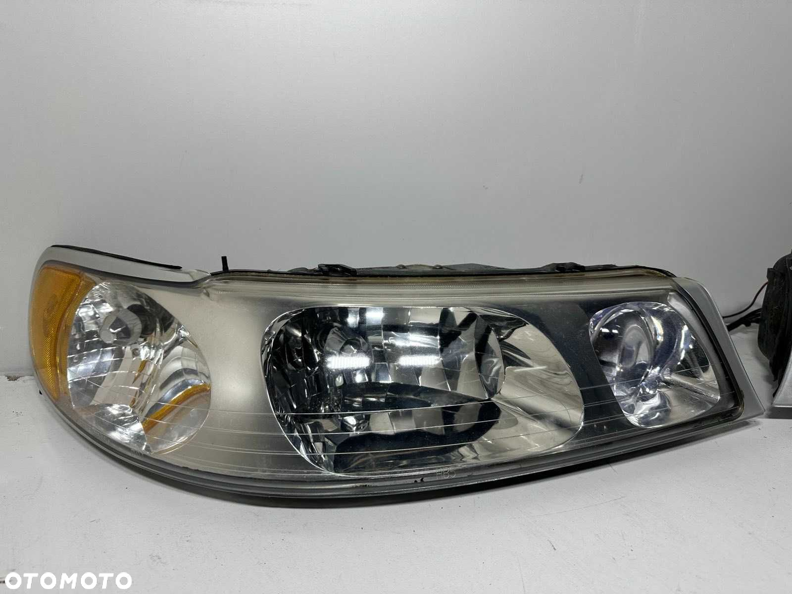 LinkolnI Town Car III REFLEKTOR Lampa PRZÓD Lewa Prawa cana za 1 st - 4
