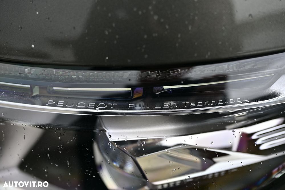 Peugeot 3008 1.2 PureTech 130 EAT8 GT - 11