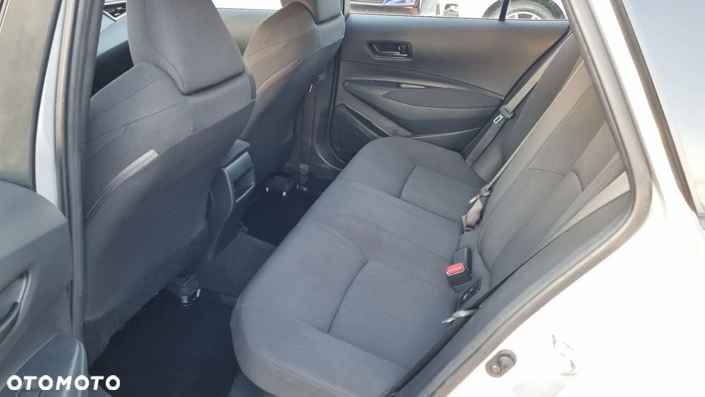 Toyota Corolla 1.8 Hybrid Comfort - 23