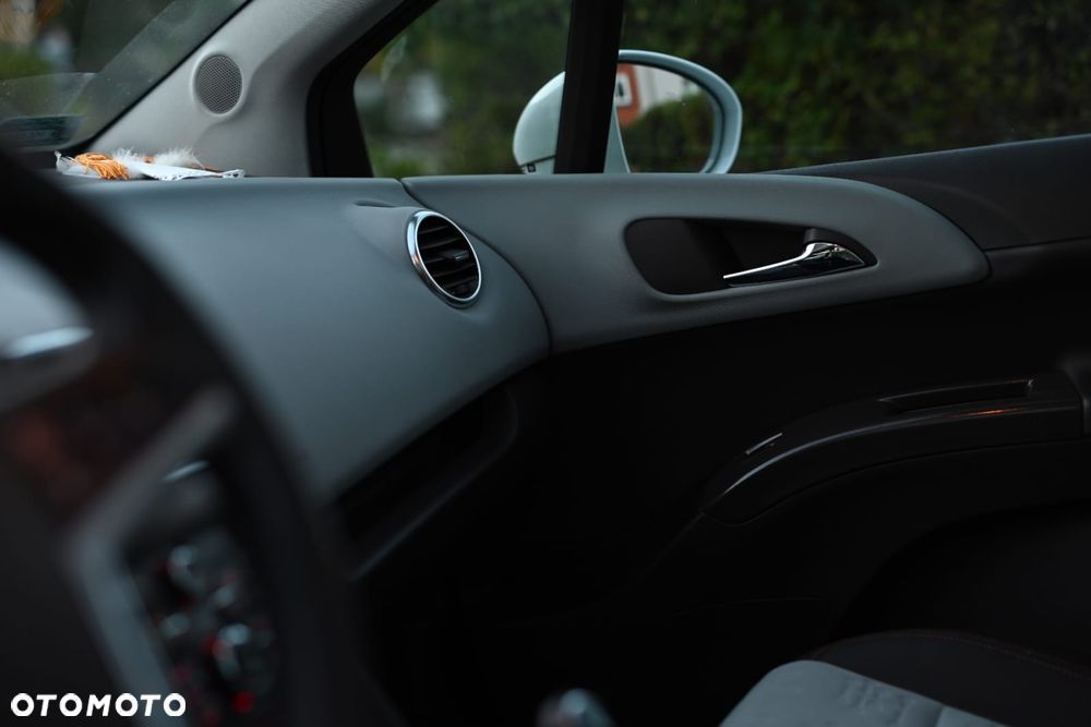 Opel Meriva - 15