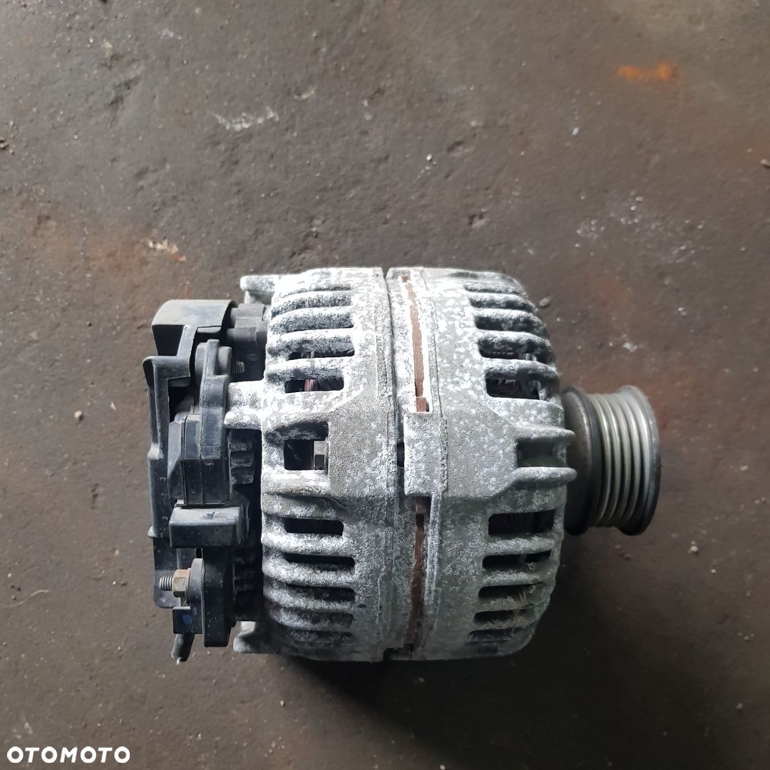 Alternator opel Zafira astra h 2007r 1.6 16v - 1