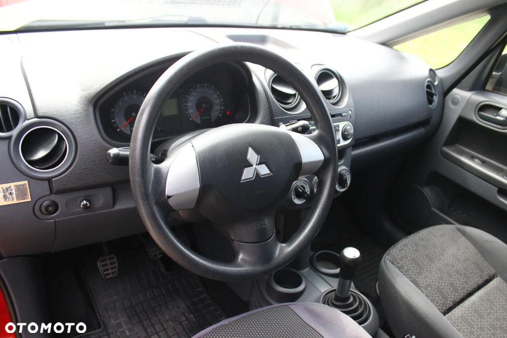 Mitsubishi Colt 1.3 Inform - 15