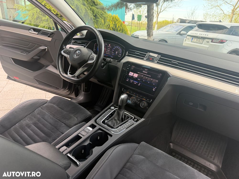 Volkswagen Passat 2.0 TDI SCR DSG Comfortline - 29