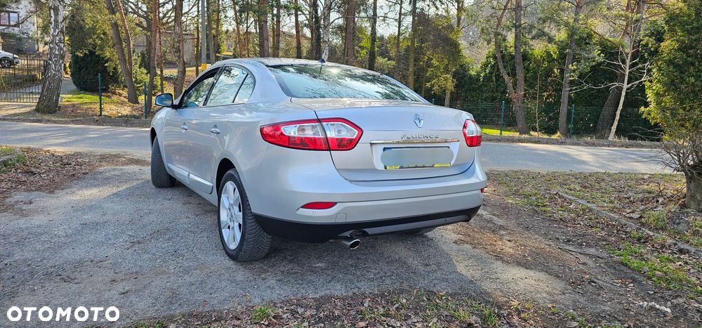 Renault Fluence 1.6 16V 110 Dynamique - 9