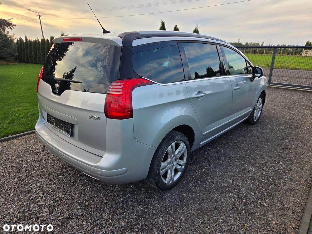 Peugeot 5008 2012 photo 3