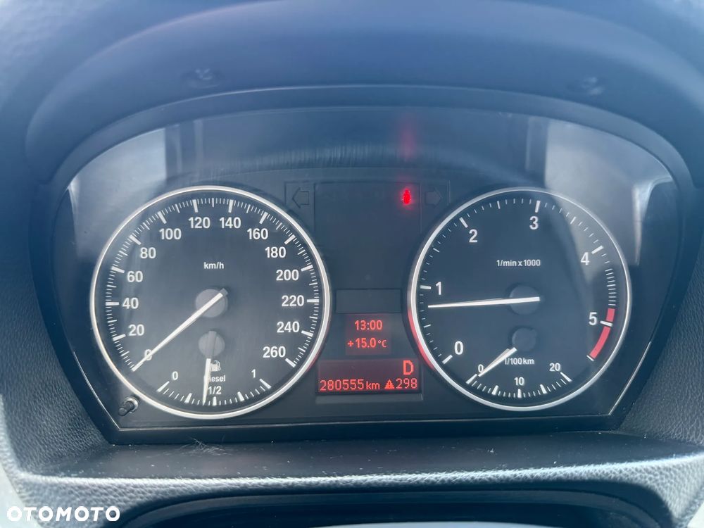 BMW Seria 3 320d DPF Touring - 23