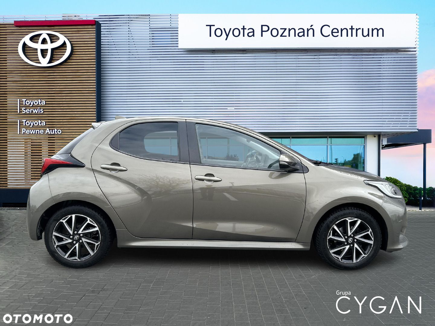 Toyota Yaris 1.5 Comfort CVT - 6