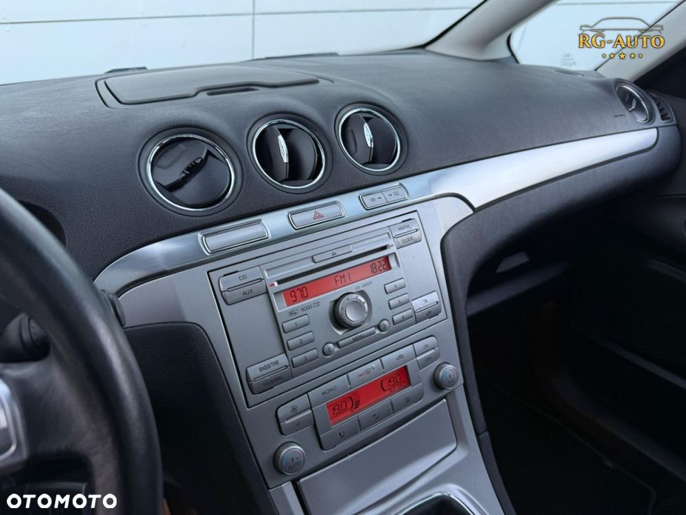 Ford S-Max - 18