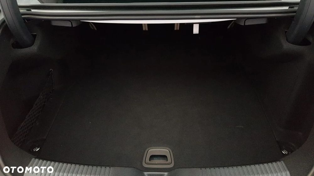 Mercedes-Benz CLS - 24