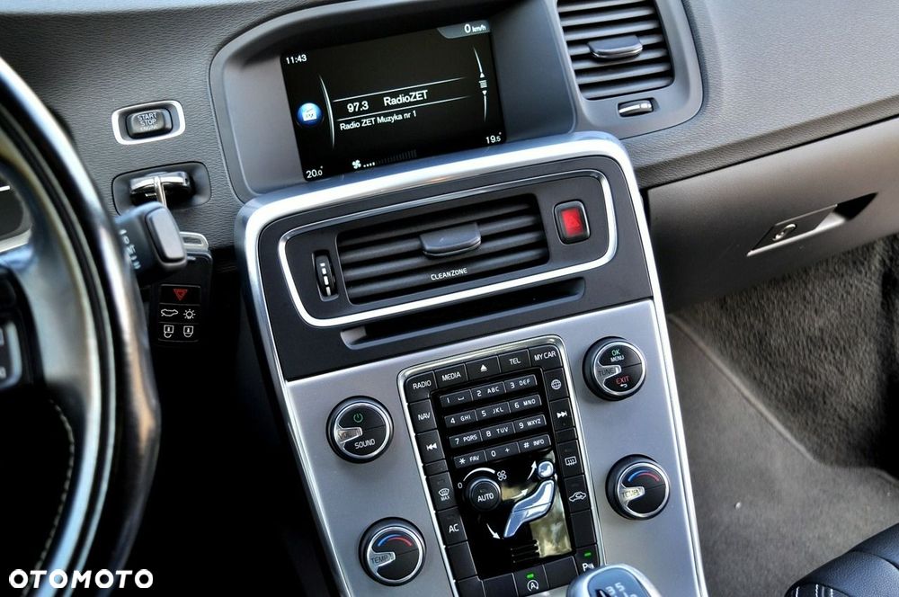 Volvo S60 D3 Drive-E Momentum - 18